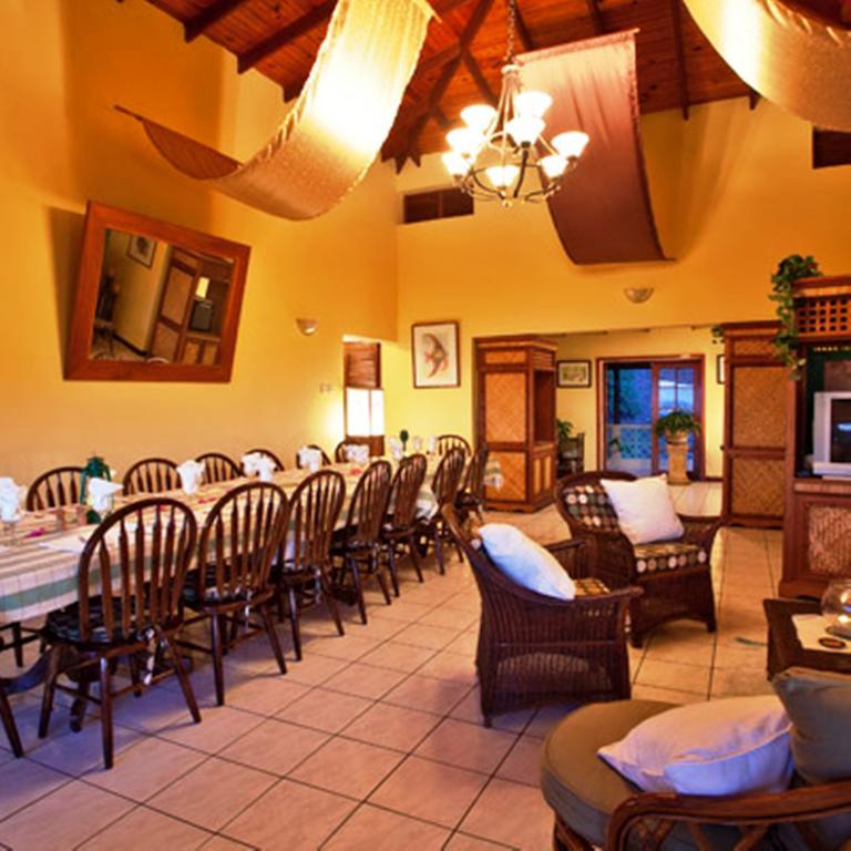 Villa Capri Cap Estate Εξωτερικό φωτογραφία