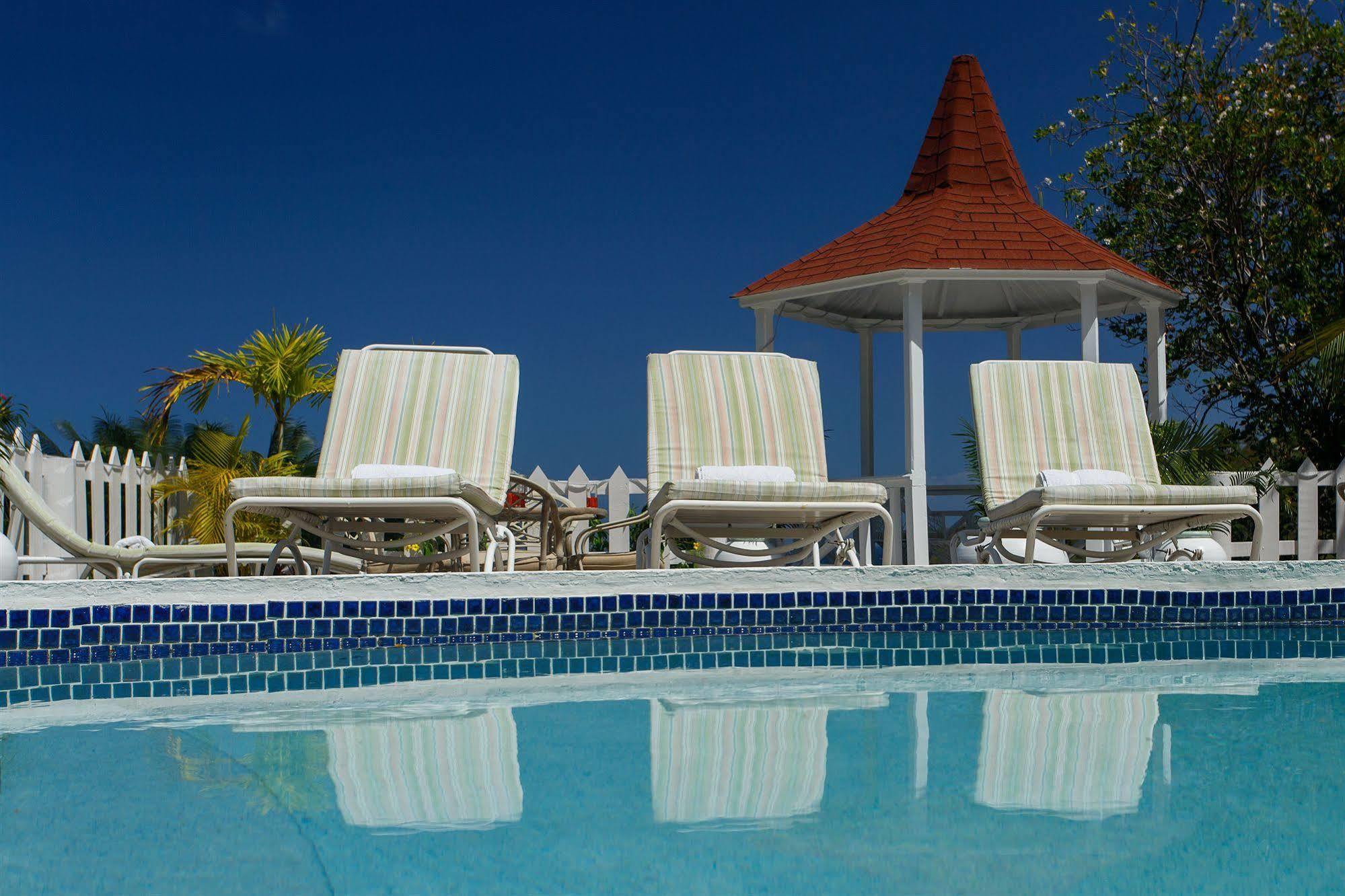 Villa Capri Cap Estate Εξωτερικό φωτογραφία