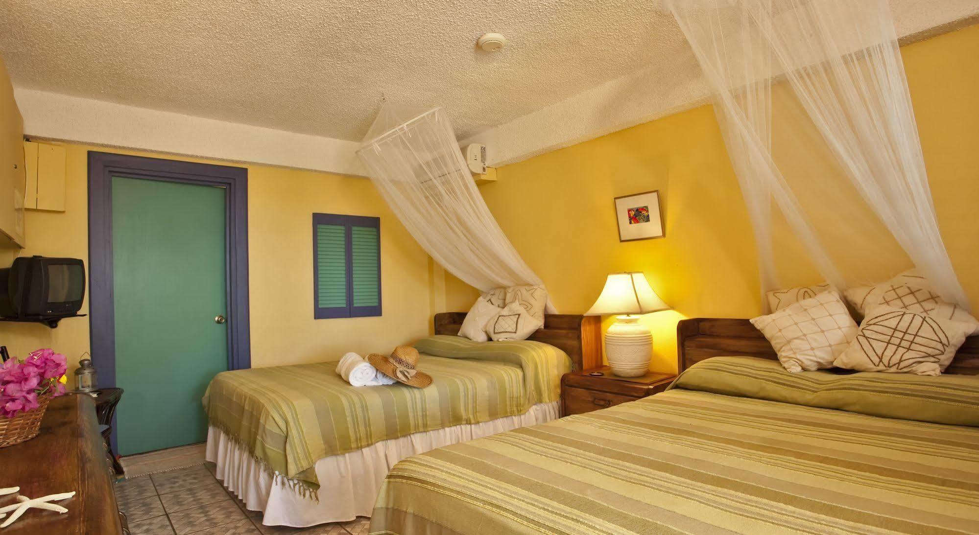 Villa Capri Cap Estate Εξωτερικό φωτογραφία